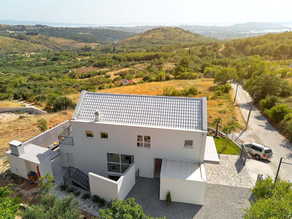 Design Villa Clavis-Brand New Villa With A View Klis Esterno foto