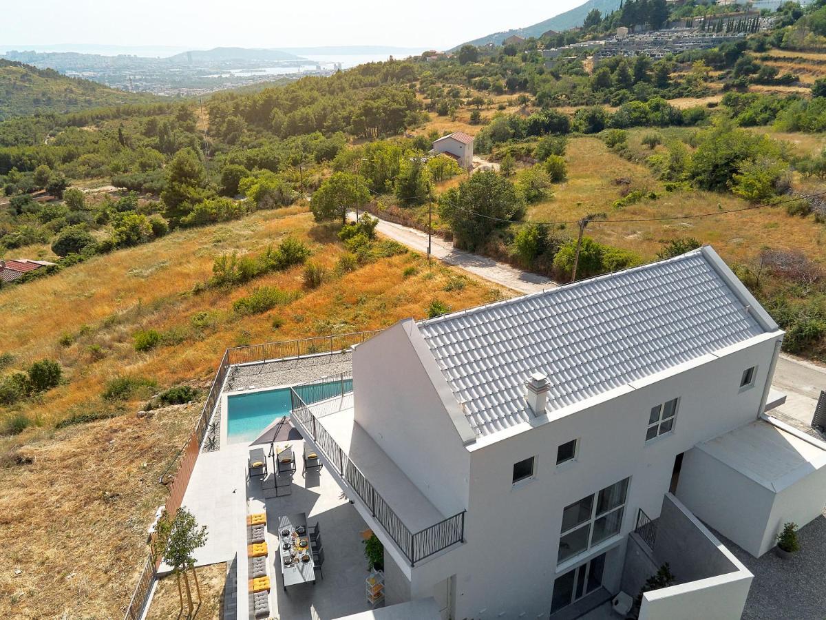 Design Villa Clavis-Brand New Villa With A View Klis Esterno foto