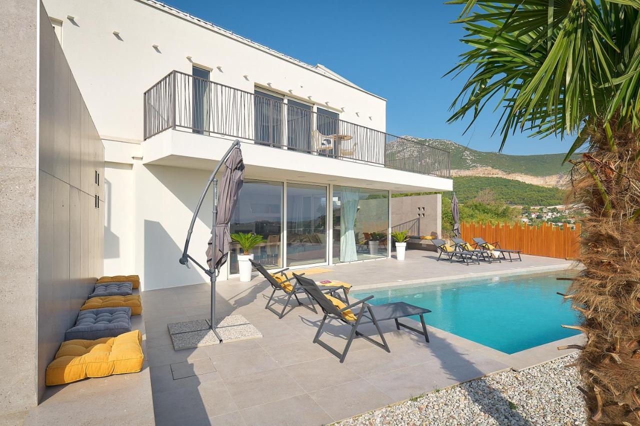 Design Villa Clavis-Brand New Villa With A View Klis Esterno foto