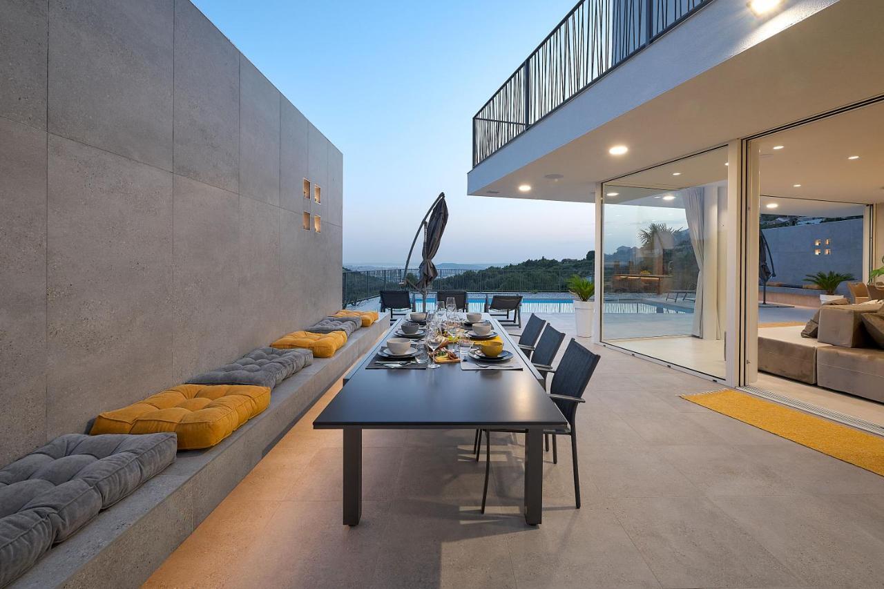 Design Villa Clavis-Brand New Villa With A View Klis Esterno foto