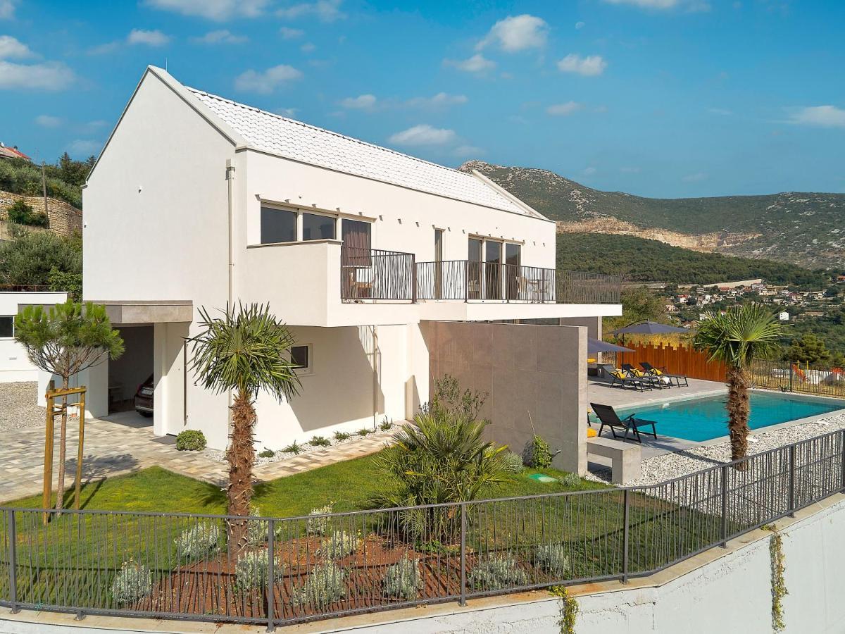 Design Villa Clavis-Brand New Villa With A View Klis Esterno foto